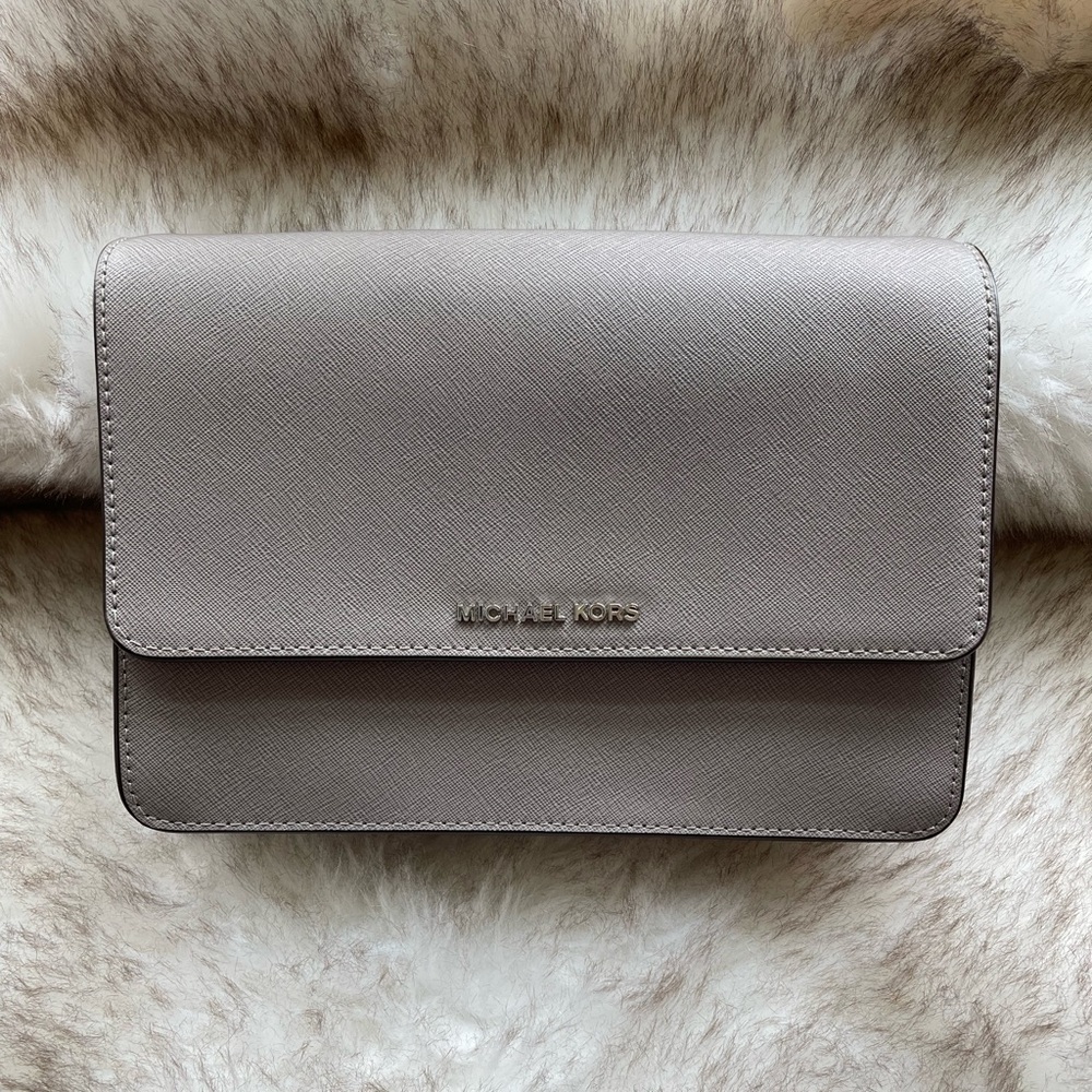 Michael Kors Daniela Large Saffiano Leather Crossbody Bag